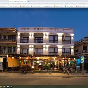 Backhome & Bar Hostal